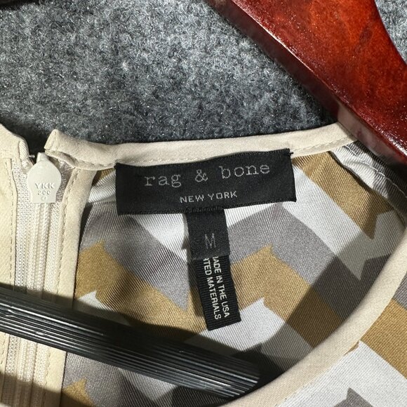 Rag & Bone Top Womens Medium Sleeveless Blouse Silk Print Zip Back Neck - Picture 4 of 7